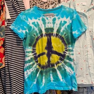 XL tie-dye peace sign t-shirt